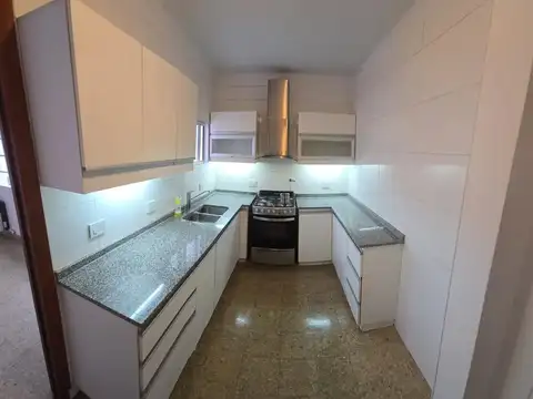 Depto Tipo Casa en Venta con 1 cocheras