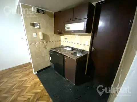 Carlos Pellegrini al 900