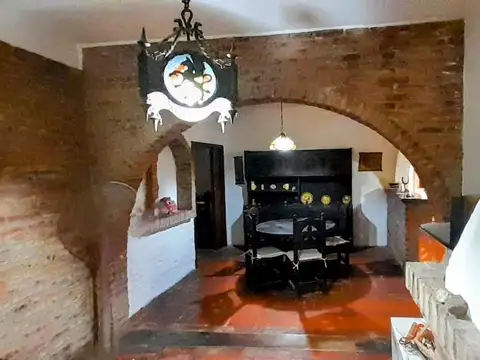 Casa 4 ambientes con 1 baño
