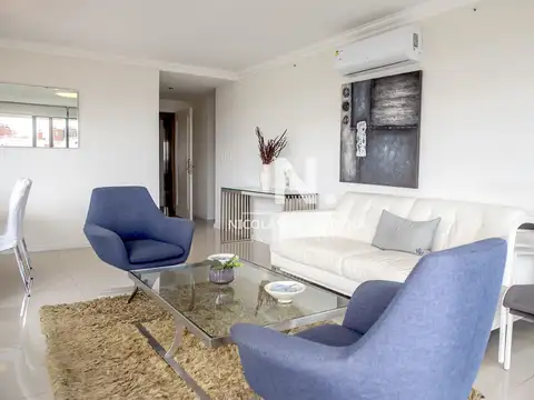 Increíble apartamento excelente vista al mar. Torre Imperiale.
