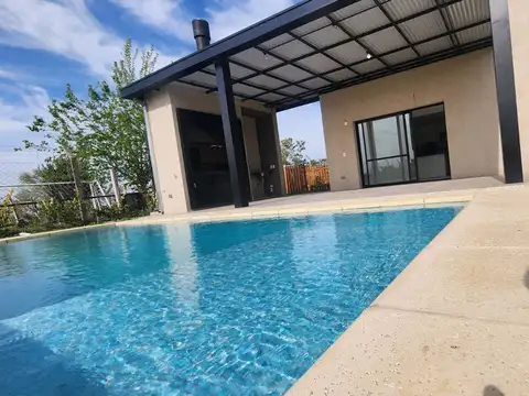 Casa en Venta en Countries y Barrios Cerrados en Pilar, USD 195.000