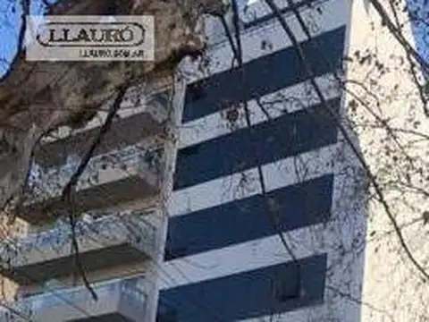 Edificio Comercial en Parque Patricios