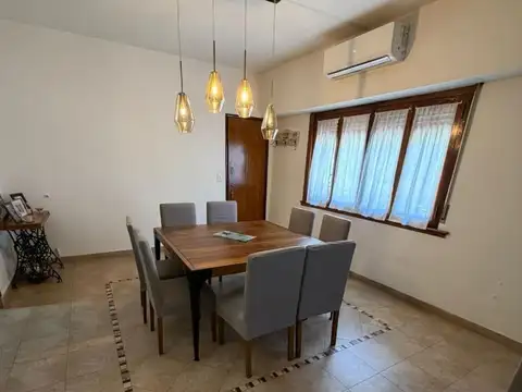 Depto Tipo Casa en Venta de 4 ambientes