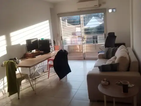 Aristóbulo Del Valle 300