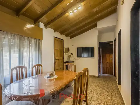 Depto Tipo Casa 4 ambientes con 2 baños