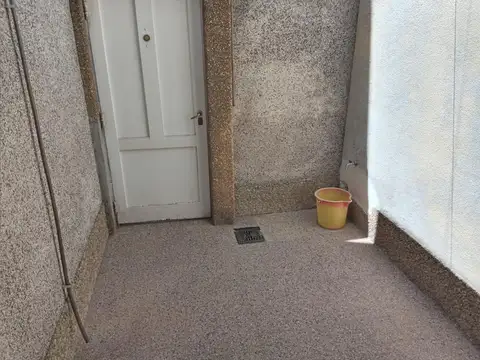 Depto Tipo Casa en Venta en Liniers, USD 146.000