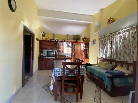 EN VENTA CASA ESTILO CHALET EN SAN BERNARDO INMEJORABLE UNBICACION 