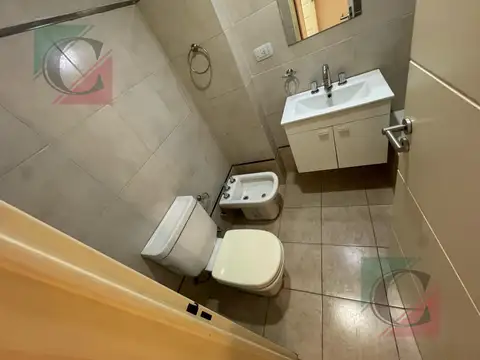 Monoambiente con balcón amplio Lanús Oeste