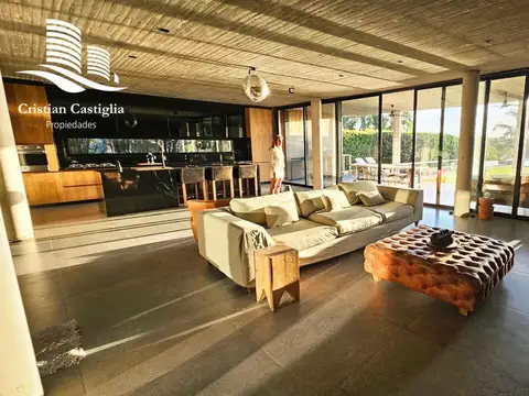 Exclusiva casa de 6 ambientes en Santa Catalina