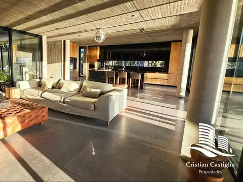 Casa en Alquiler de 3 dormitorios
