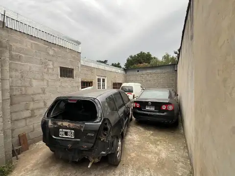 Casa en Venta con 1 cochera