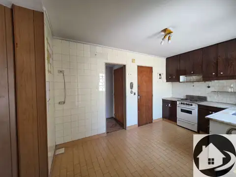 Excelente y luminoso departamento