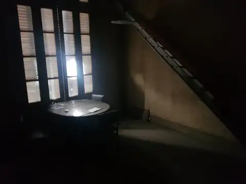 Depto Tipo Casa en Venta 100 años