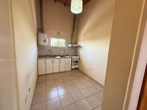 Departamento en Alquiler en Grand Bourg, $ 370.000