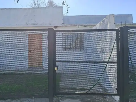 Nelson Figuerón esquina Guillermo Alzugaray 100