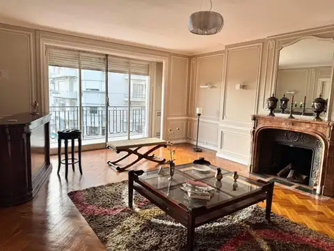 Departamento en Venta de 4 dormitorios