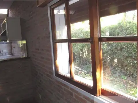 Casa a terminar en lote de 800 m2 en Inriville Cordoba