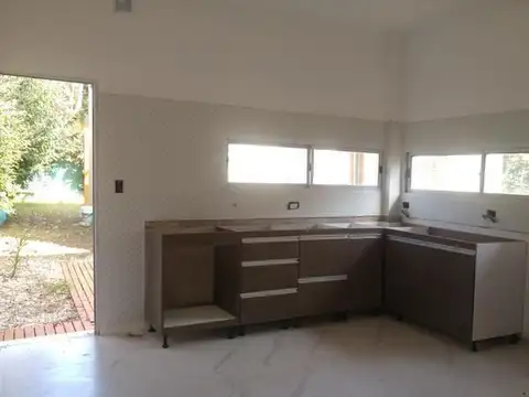 Casa en Venta en Ituzaingó, USD 240.000