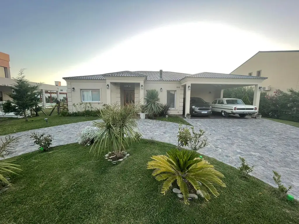 Casa en Venta en El Rebenque - 4 dormitorios