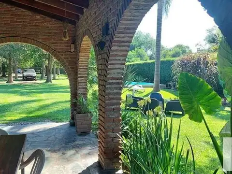 Los Tilos 600 e/ los Cerros y Manantial