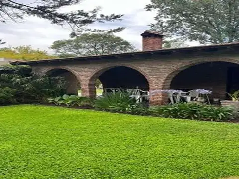 Casa en venta - 2 Dormitorios 1 Baño - 2650mts2 - Escobar