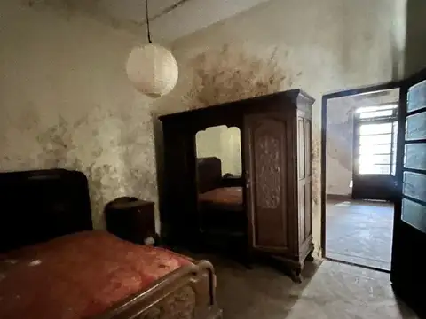 CASA A RECICLAR EN VENTA BARRIO ARROYITO