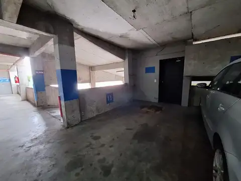 Cochera fija cubierta