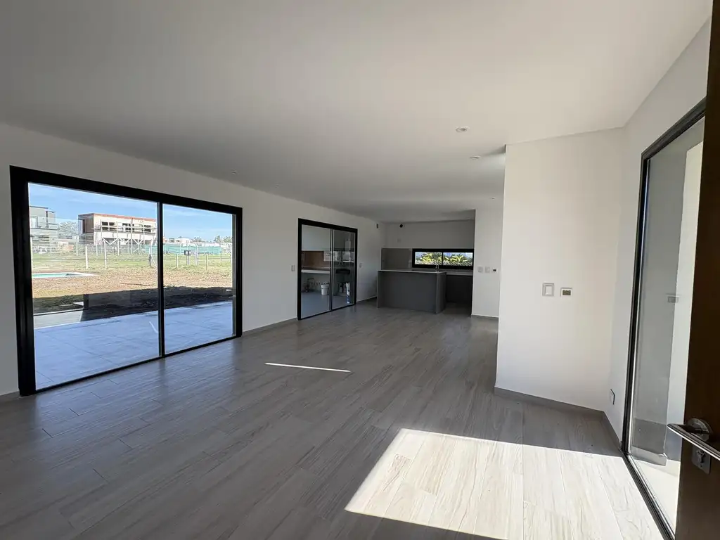 VENTA- LUMINOSA CASA A ESTRENAR - SANTA LUCIA-PILAR DEL ESTE - Foto 24
