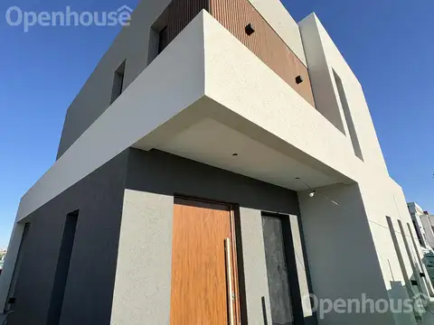 Casa en Venta en Pilar del Este - Santa Lucia - 3 dormitorios