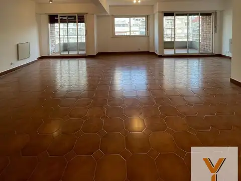 Departamento en Venta de 4 dormitorios