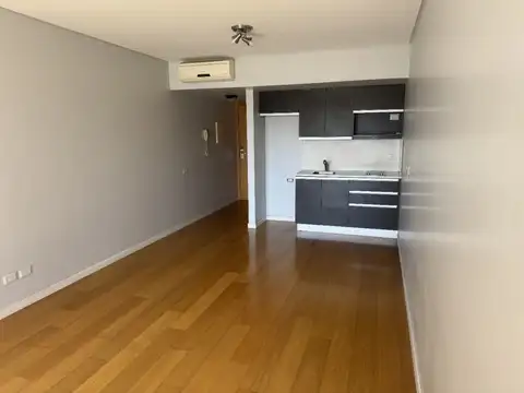 MONOAMBIENTE  CON COCHERA !!! 