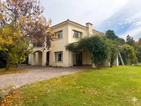 Casa Chalet  en Alquiler en Los Pilares, Pilar, G.B.A. Zona Norte