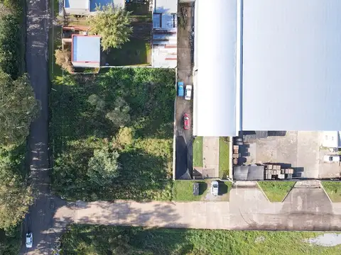 DOS LOTES EN BLOCK ZONA PARQUE INDUSTRIAL