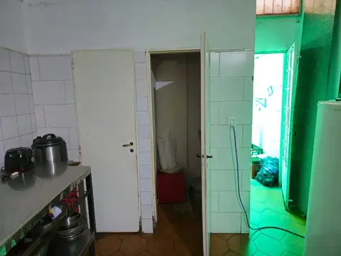 Local en Venta en San Nicolás, USD 215.000