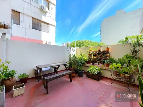 Departamento en VENTA 4 Ambientes con Patio y  Balcón en VICENTE LOPEZ