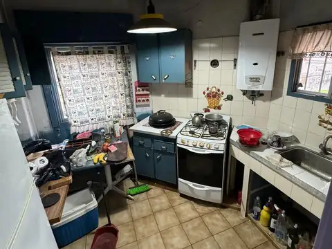 Casa 2 ambientes con 1 baño
