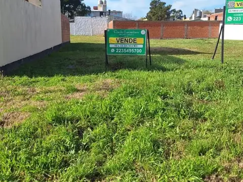 Terreno en Venta en Los Pinares, USD 57.500