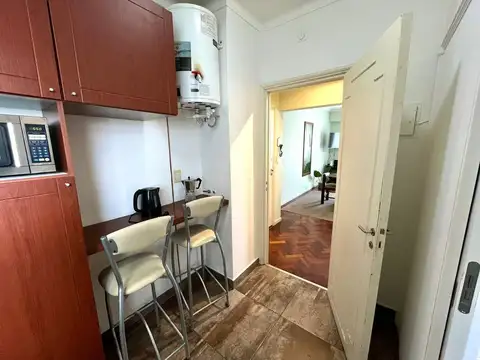 Rivadavia 2400, Piso 9