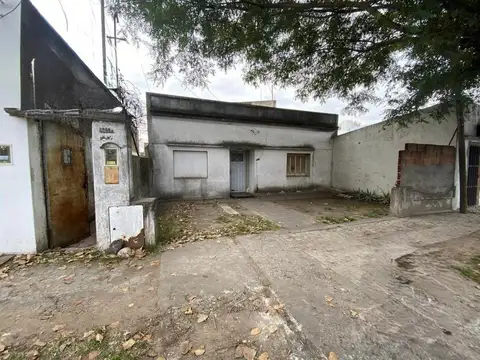 Terreno Avenida 13  - 10 x 30 mts con  casa a demoler