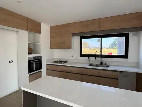 Casa en Venta al Noreste