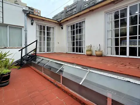 VENTA PH EN VILLA DEL PARQUE CON TERRAZA PROPIA