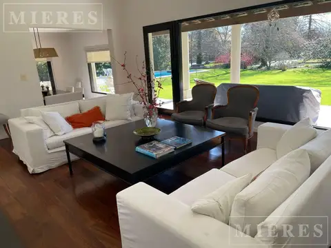 Casa en Venta de 4 dormitorios