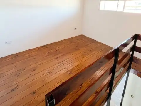 VENTA DUPLEX EN COMPLEJO CERRADO CON PATIO Y COCHERA