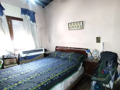 CASA EN VENTA EN CASTELAR NORTE