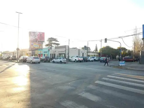 Venta Terreno Compuesto De 4 Casas Eva Peron Esquina Guatemala