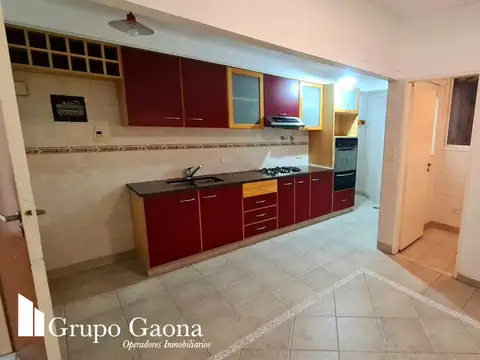 Departamento 4 ambientes con 2 baños