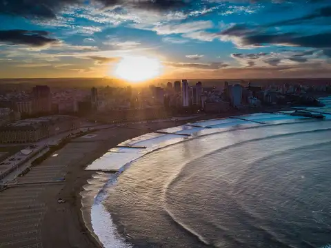 Lote en Mogotes esquina Croce y Soler con VISTAS AL MAR 740 mts2