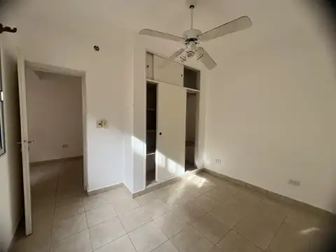Depto Tipo Casa en Alquiler de 2 ambientes