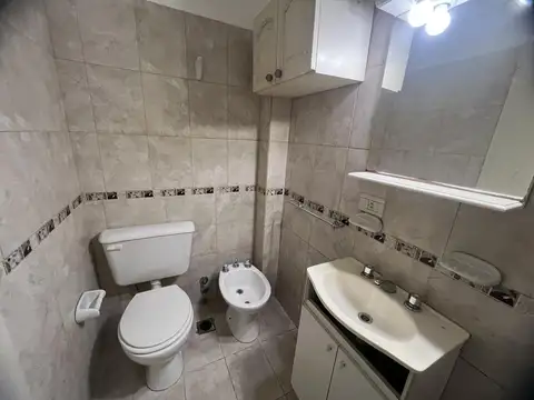 Depto Tipo Casa 2 ambientes con 1 baño
