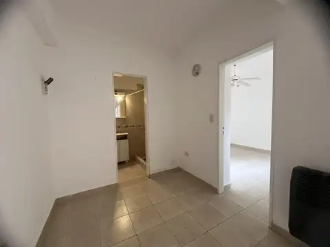 Depto Tipo Casa en Alquiler de 1 dormitorio